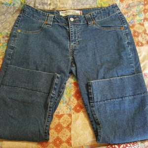 Women's Levis Capris